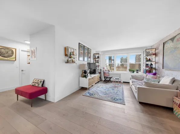 166 East 35th Street image 1 of 5