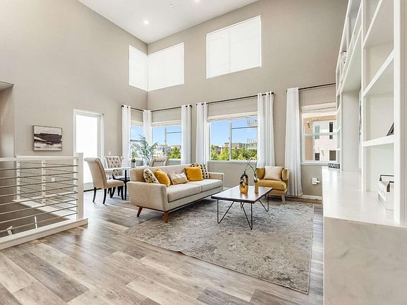 5th image of 179 Llano De Los Robles Ave #5