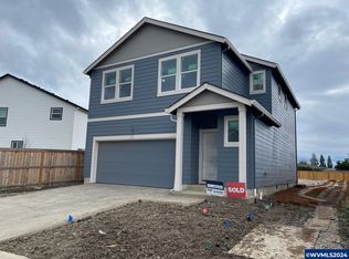 475 Greencrest 9 St NE, Salem, OR 97301
