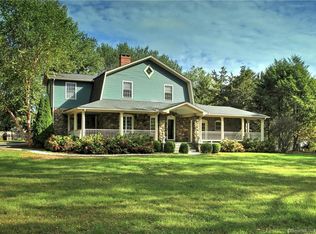 953 Grassy Hill Rd, Orange, CT 06477