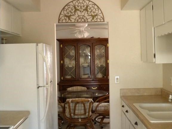 2nd image of 449 N Calle Del Chancero