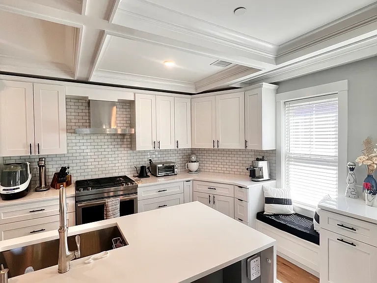 81 Conwell Ave #3 — Photo 16