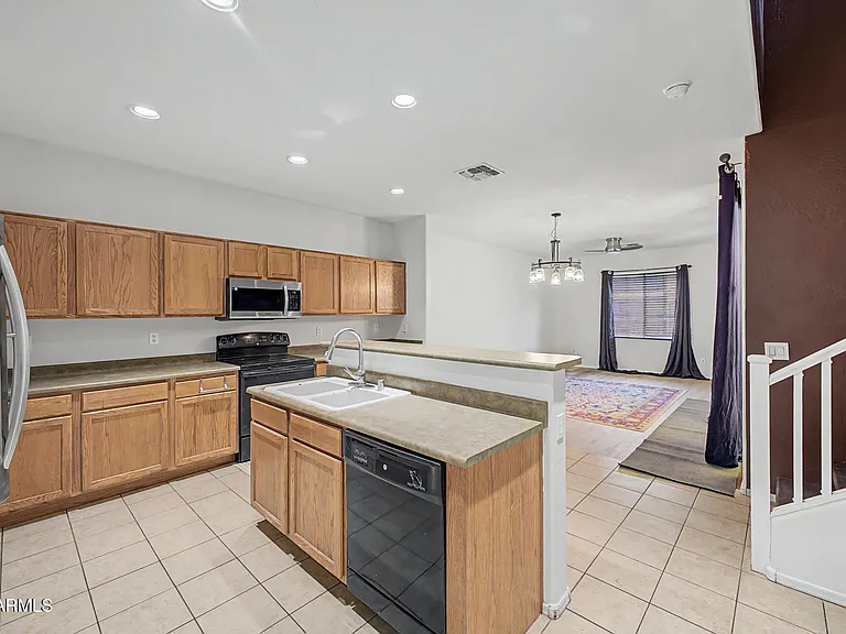 1944 N 77th Gln — Photo 11