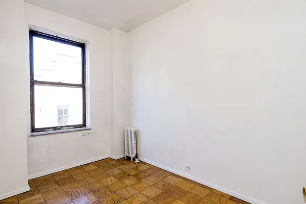 Rented by Compass | media 25