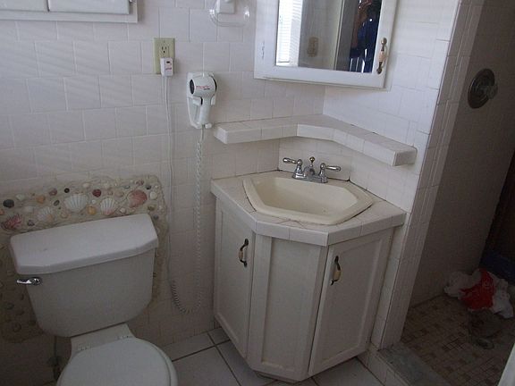 master bath with shower to the right