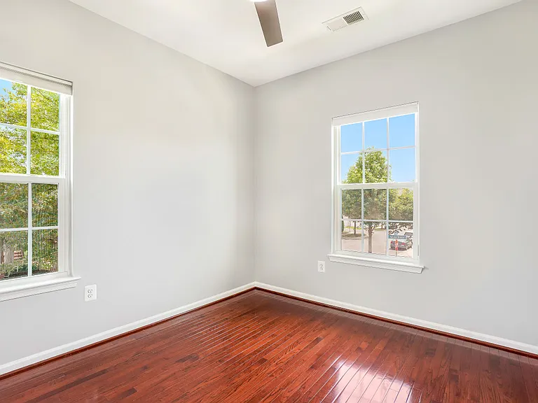 22764 Autumn Breeze Ave — Photo 31