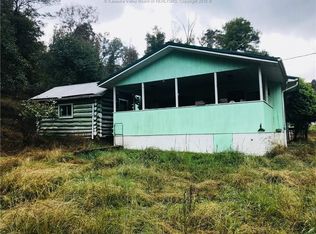 2112 Noble Rdg, Reedy, WV 25270