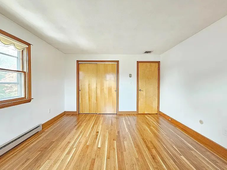 50 Lee St #2 — Photo 8