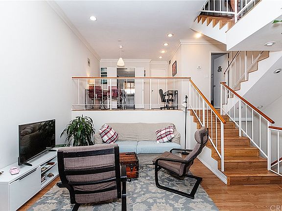 3rd image of 12390 Chandler Blvd Unit G