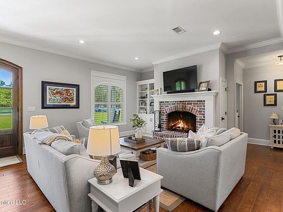 3rd image of 7718 Southern Bay Ln