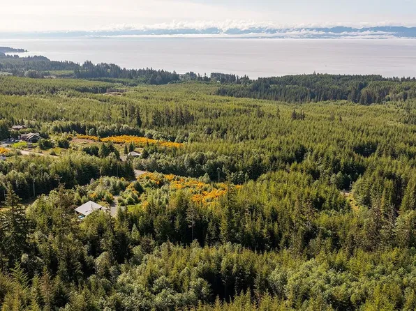 LOT Trailhead Dr #D, Capital, BC V9Z 1L1