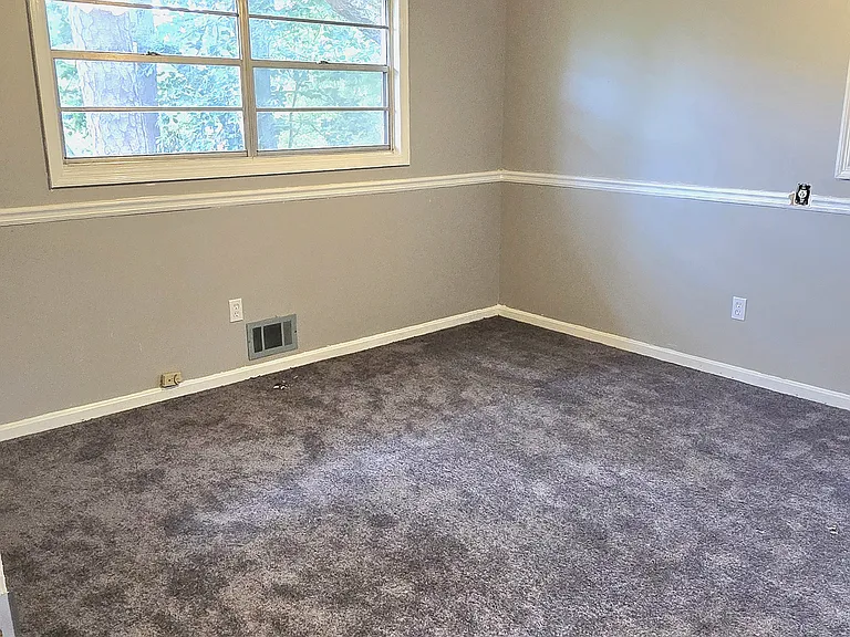 5686 Skyland Dr — Photo 4