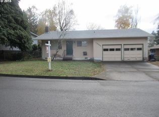 13306 Roseberry Ave, Oregon City, OR 97045
