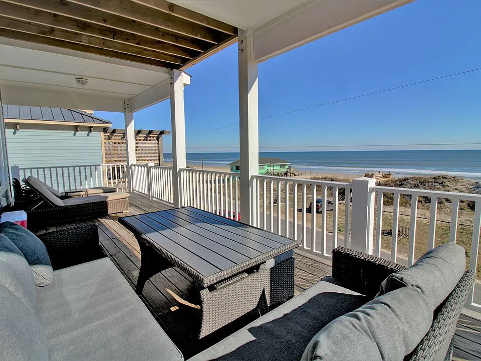 525 Ocean Dr