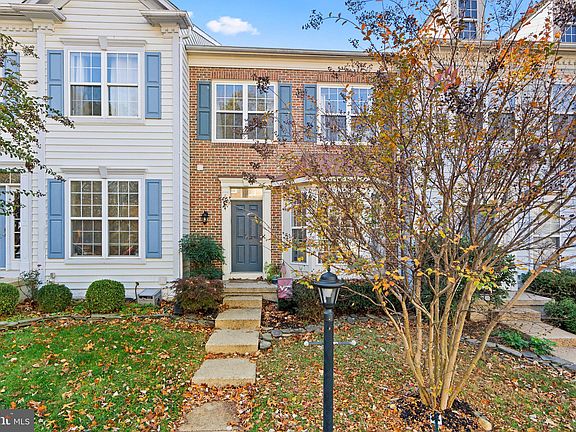 2nd image of 5454 Summer Leaf Ln
