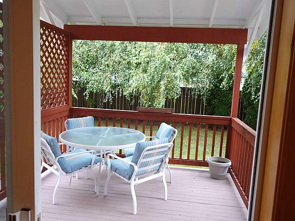 3rd image of 7325 261st St NW