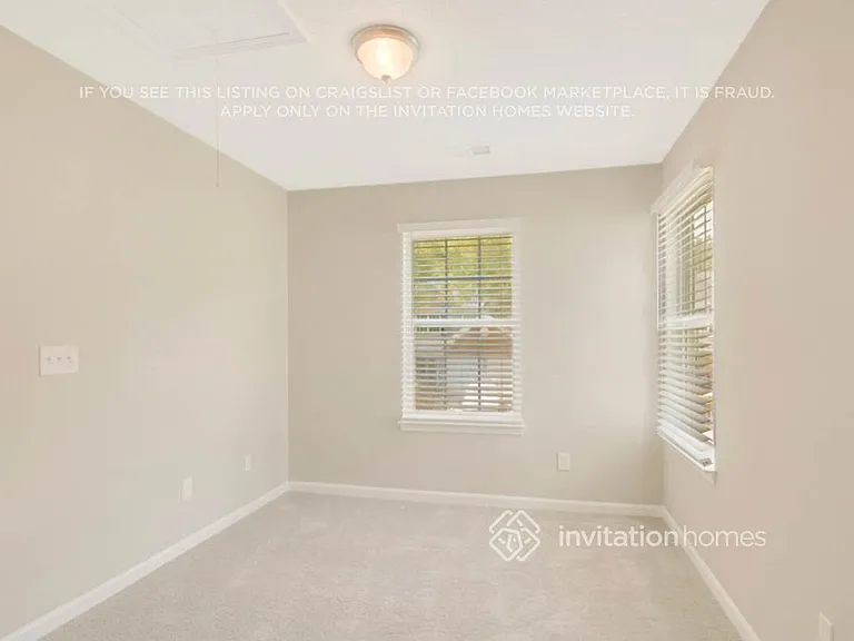 120 Pebblestone Dr — Photo 13