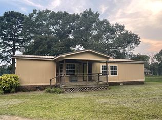 221 Scotland Rd, Winona, MS 38967