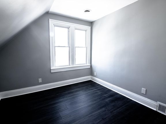 5th image of 441 6th St #3
