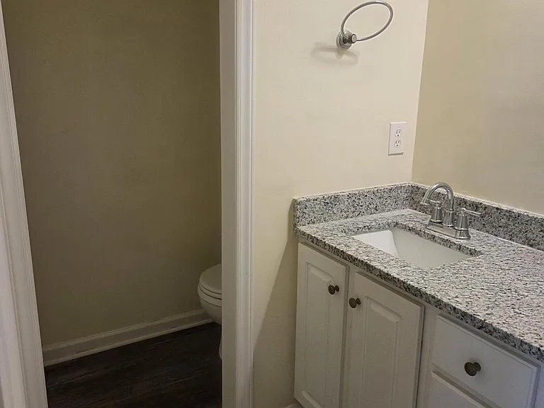 1200 Saint Charles Cir — Photo 15