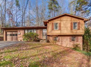 82 Melton Rd, Candler, NC 28715