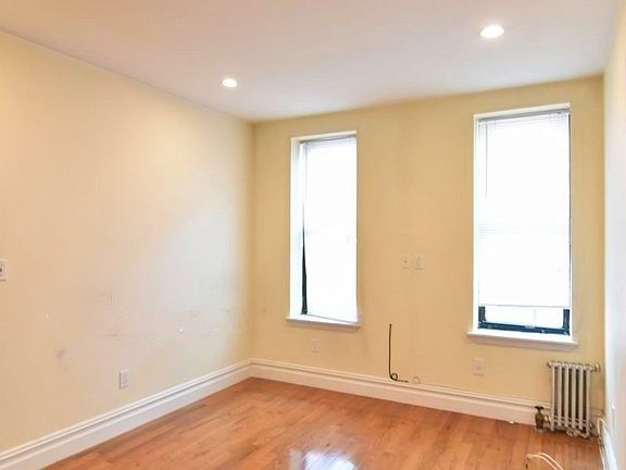 3rd image of 507 W 171st St APT 52
