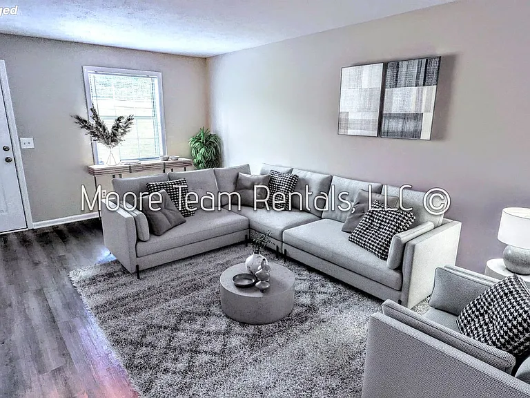 2168 Howard Gap Rd #10 — Photo 2