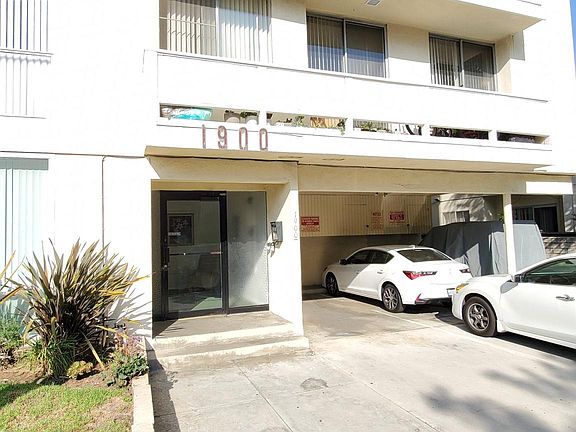5th image of 1902 Glendon Ave #104