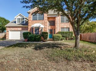 8104 Lake Tahoe Trl, Fort Worth, TX 76137