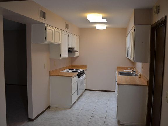 4th image of 17611 N 99th Dr