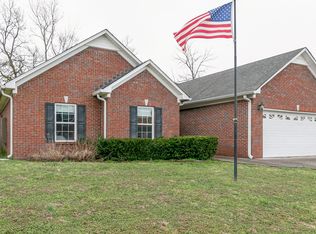 1725 Auburn Ln, Columbia, TN 38401