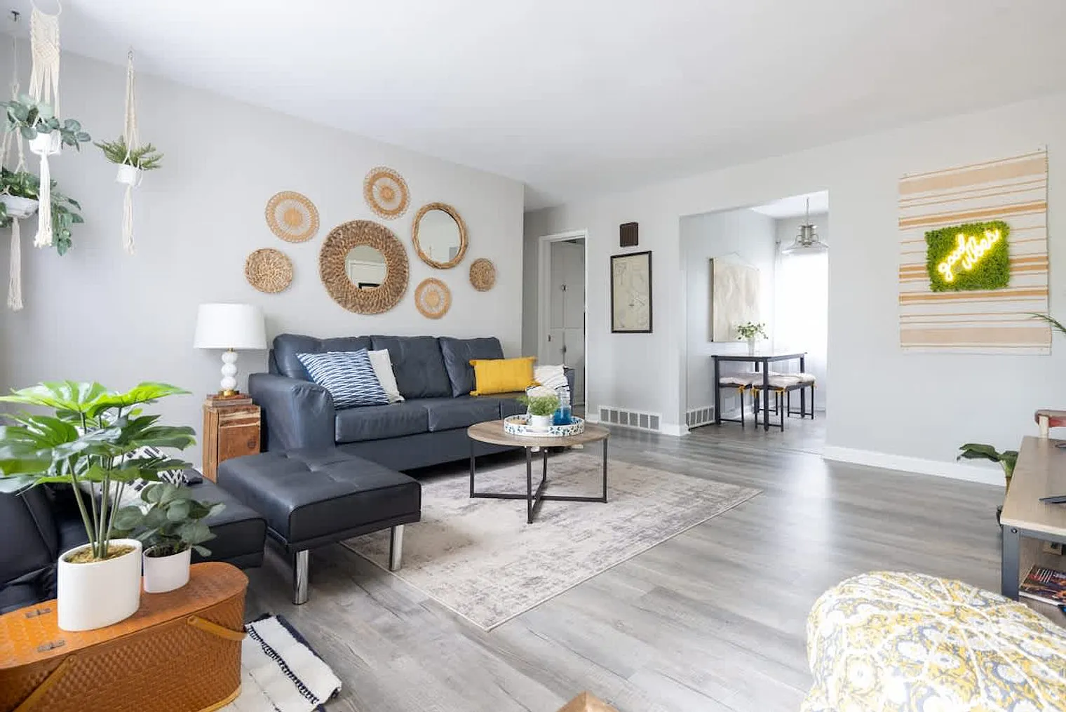 2 bed, 1.0 bath, 807 sqft, $2,819 — Photo 1