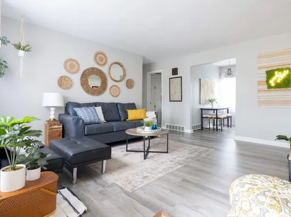 19229 Pierce Dr #Id1496135p, Strongsville, OH 44149