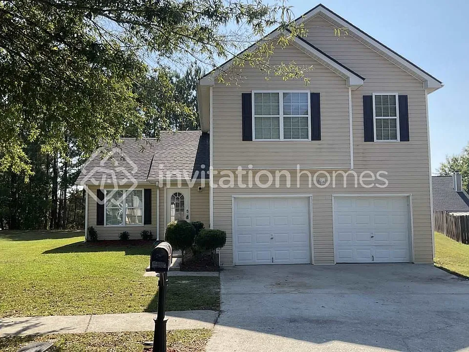 3882 Arabian Way