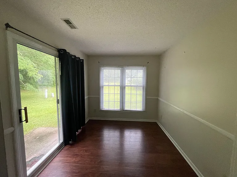 35 B Mulberry Ln — Photo 8