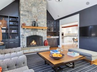 10 Eagle Dr, Fairfield, CT 06825