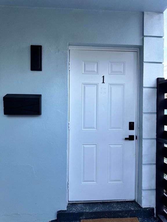 221 SE 11th Ave #2, photo 5