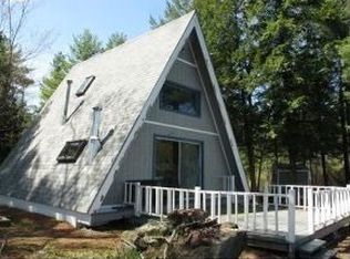 14 Sandy Cove Rd, Rindge, NH 03461