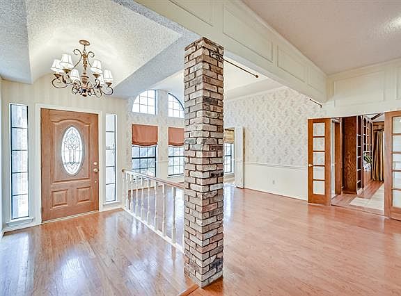 5th image of 4008 Falcon Lake Dr