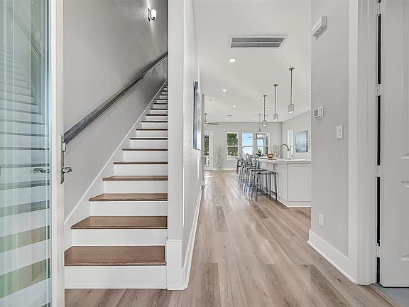 4th image of 1515 Bayou Shore Dr