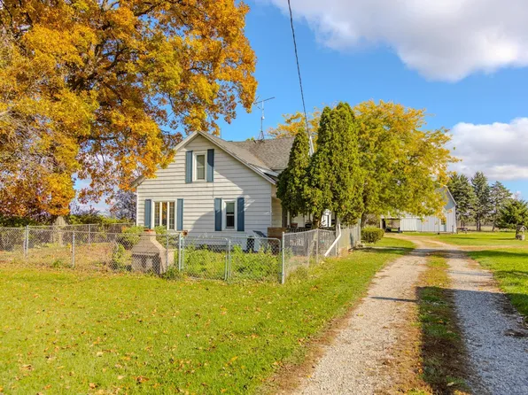 9064 S Ransom Rd, Ashley, MI 48806