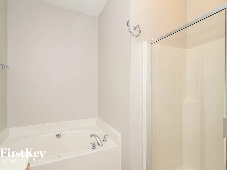365 Silver Creek Trl — Photo 11