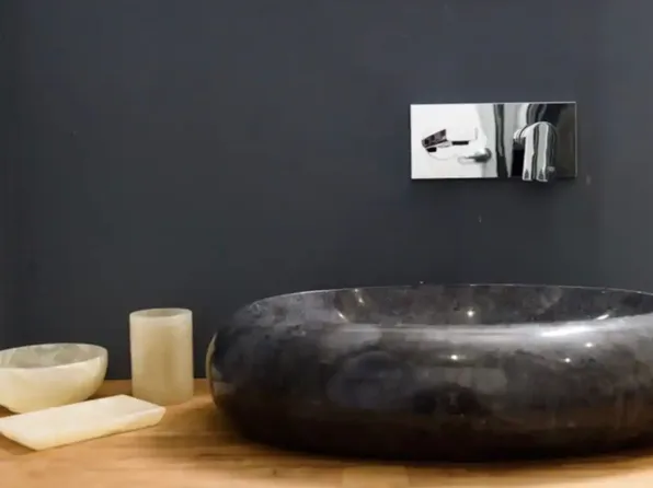 460 West Broadway image 16 of 20