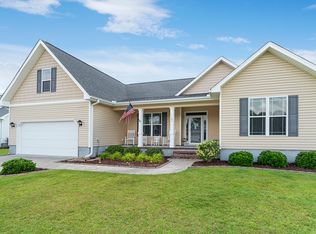 1104 Woods Ct, Morehead City, NC 28557