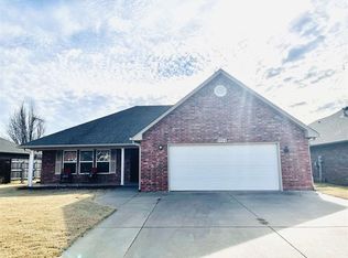 1100 E Crozier St, Perkins, OK 74059
