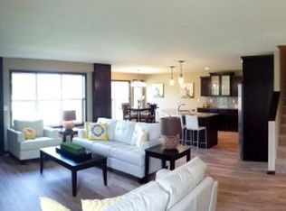 7104 14th St S, Fargo, ND