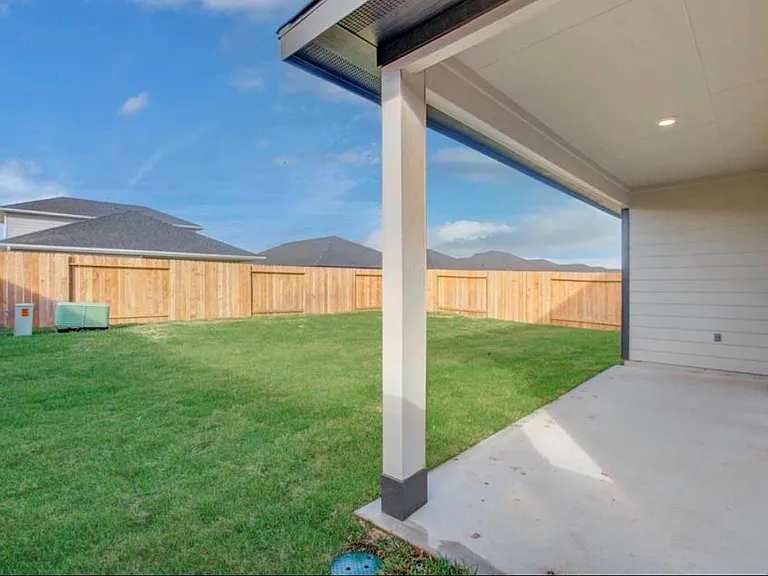 4230 Ramsbury Reach Ct — Photo 17