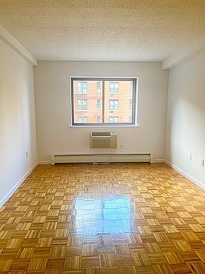 4th image of 34-12 146th St #402
