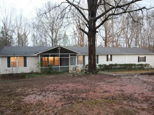 243 Oak Dr, Lagrange, GA 30240