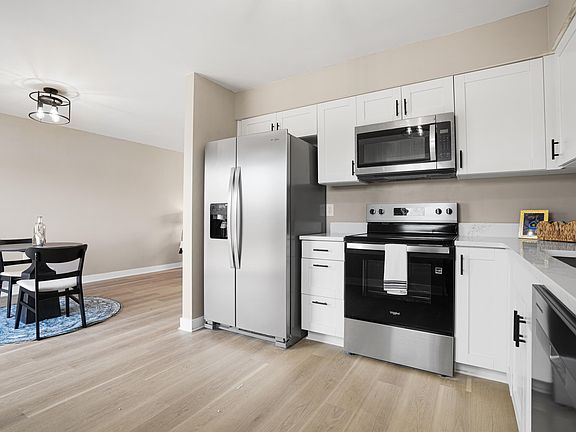 5th image of 798 Cox Rd